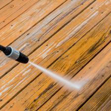 Enjoy the Benefits of a Professional Deck Cleaning